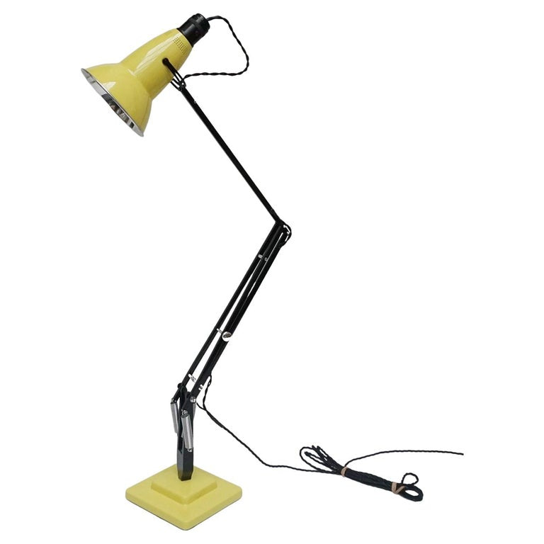 Herbert Terry & Sons-Anglepoise-desk-lamp-1930's-prototyple-Jeroen Markies Art Deco
