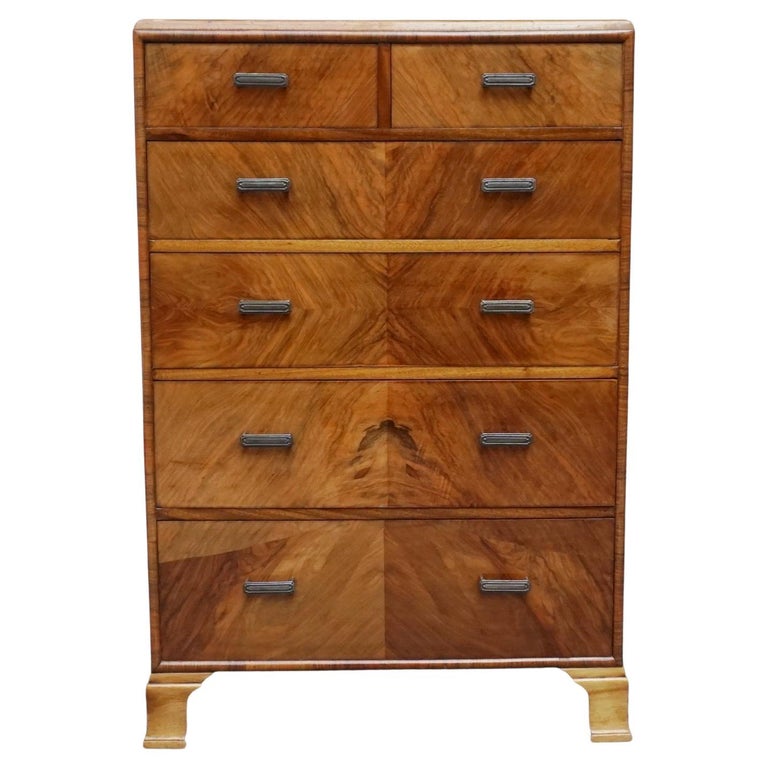 Vintage walnut 1930's English Art Deco Chest of Drawers - Jeroen Markies Art Deco