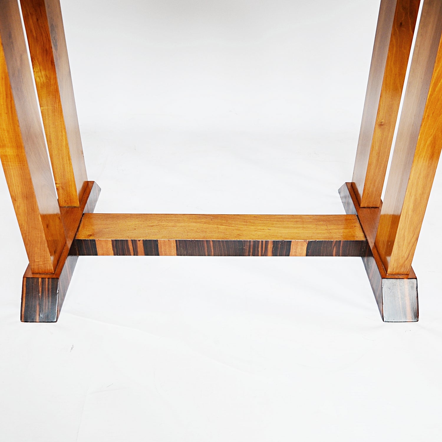 Extendable Dining Table